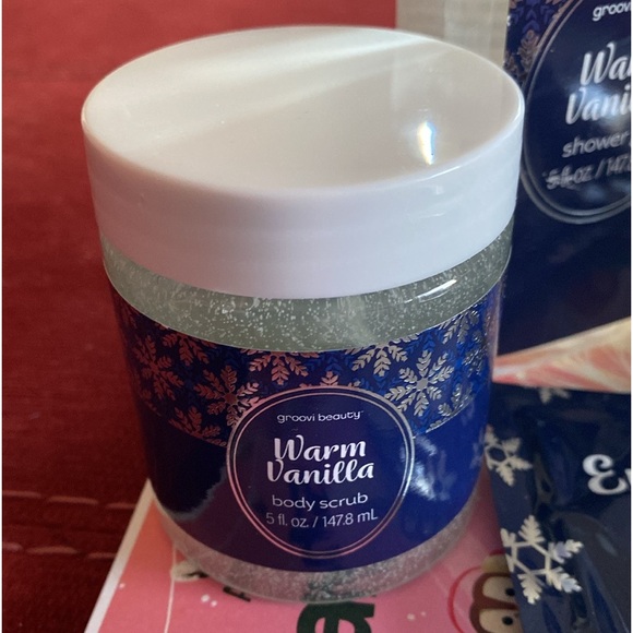 🆕Bath & Body Gift Set: Scent Warm Vanilla- 7 items in set - Picture 3 of 7